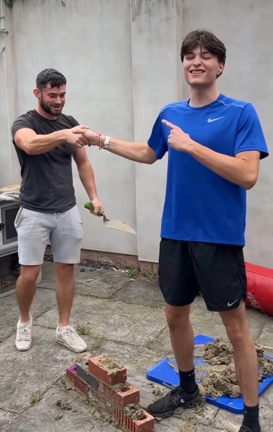 @accountwithbro