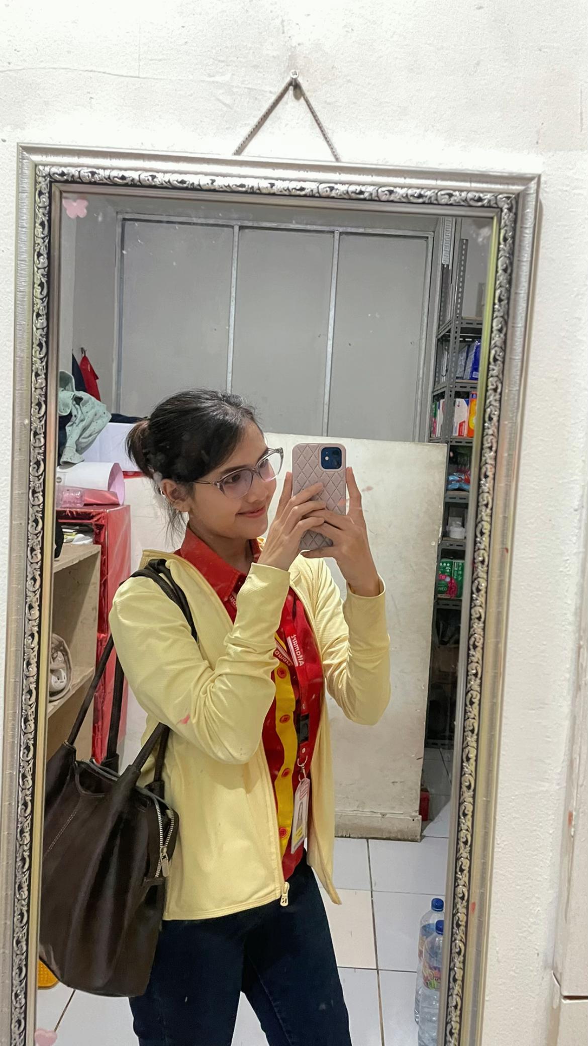 @adelf__