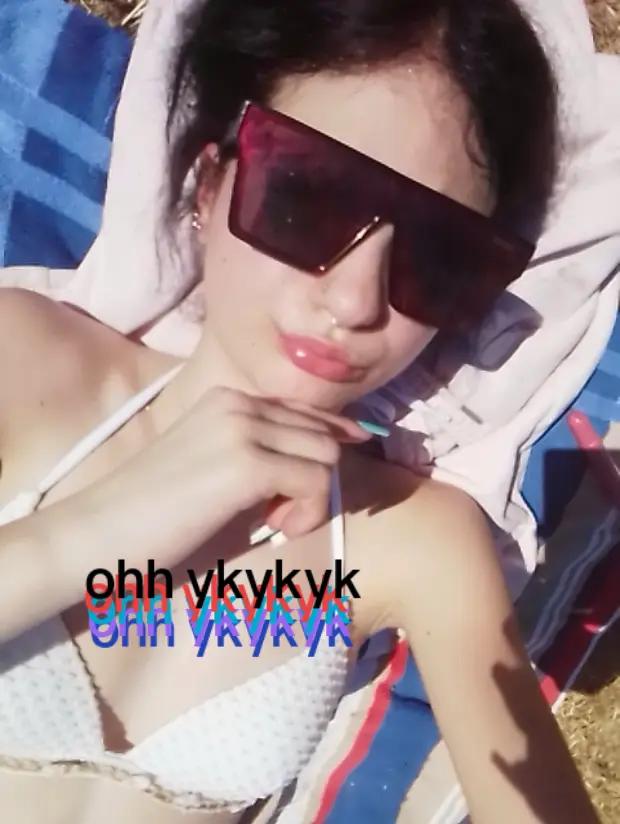 @elleira_priv