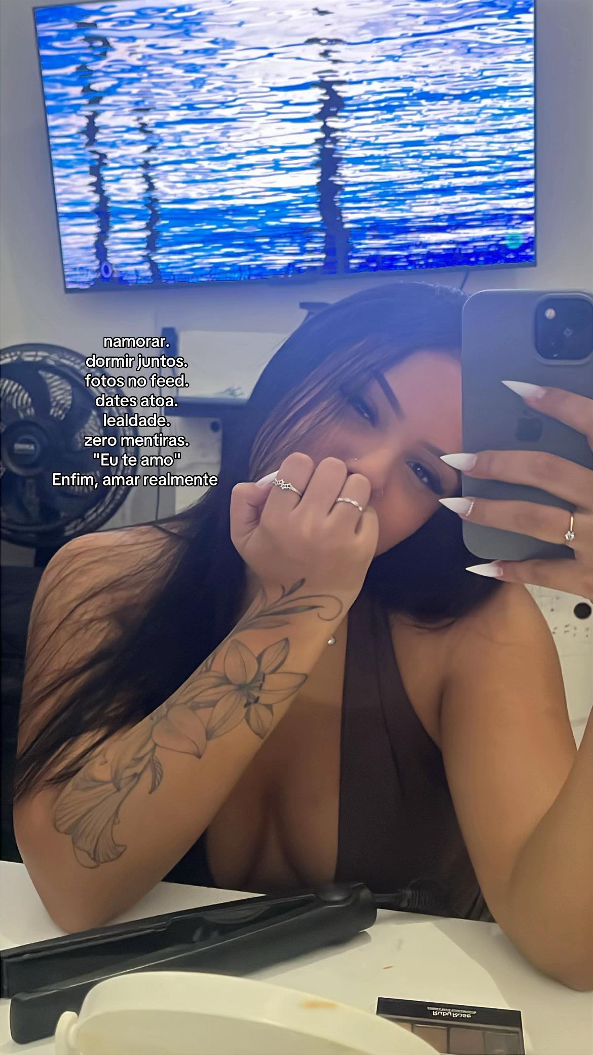 @𝐸🎀