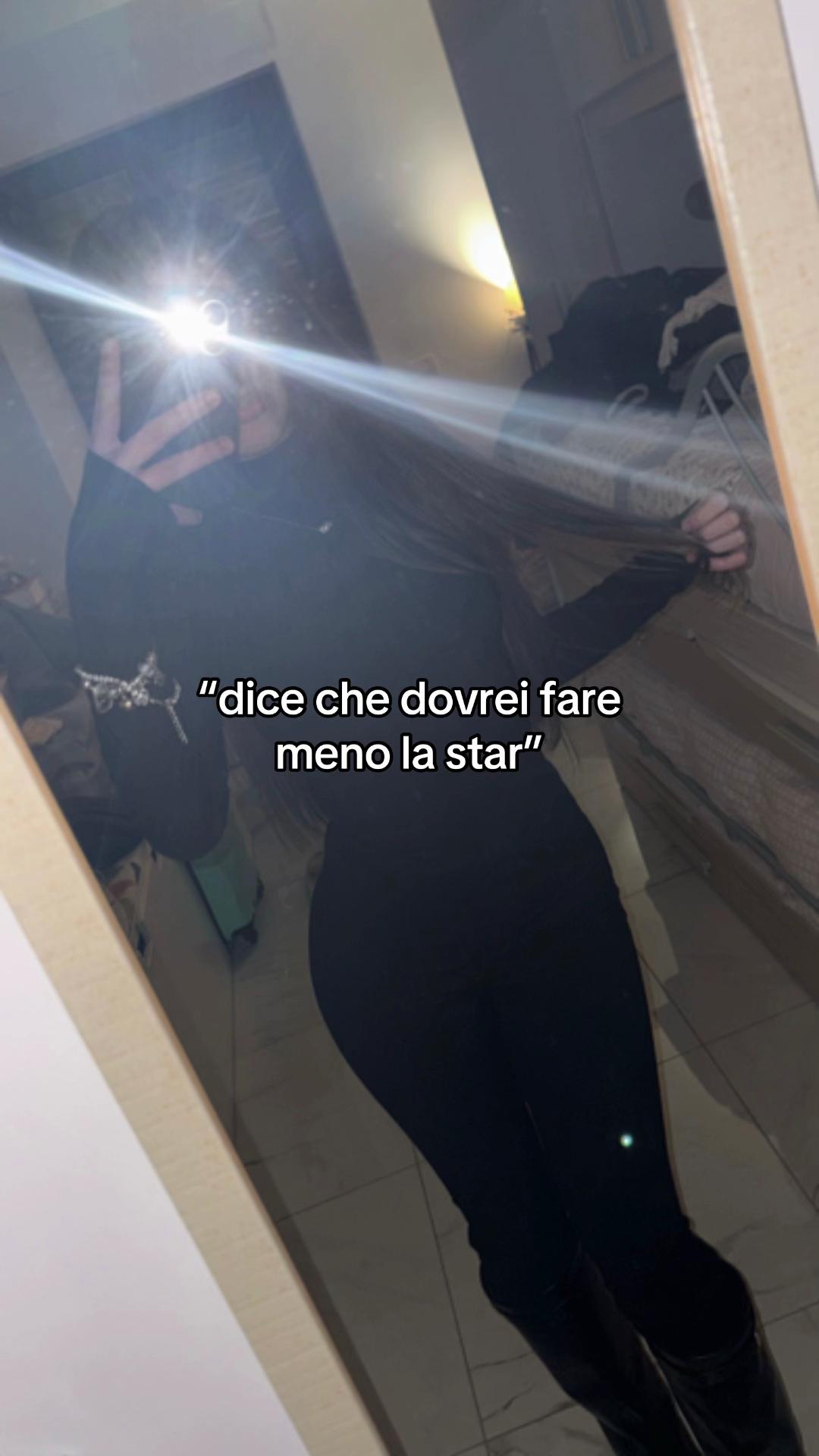 @𝒜𝒱