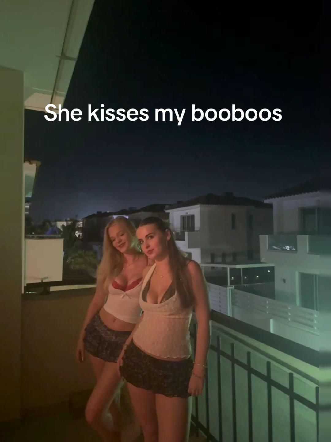 @sophie_wallis_