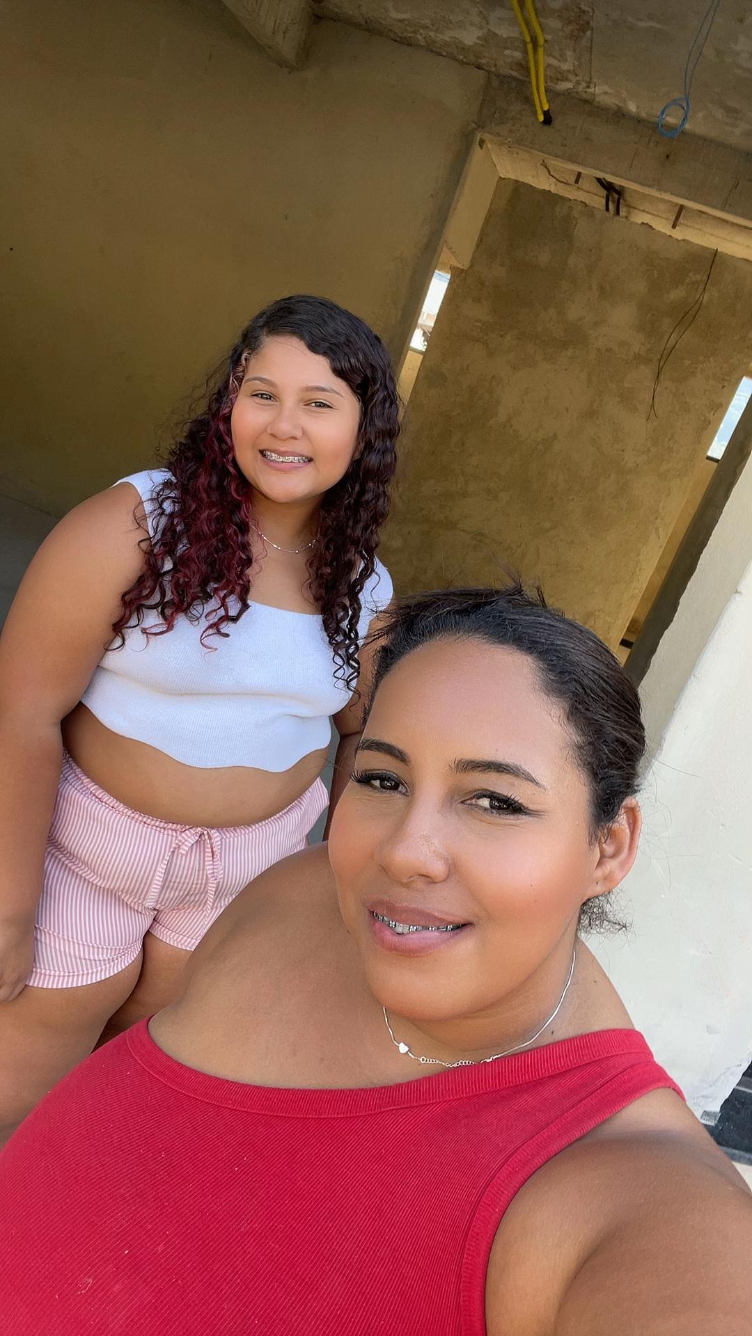@Pamela Dias
