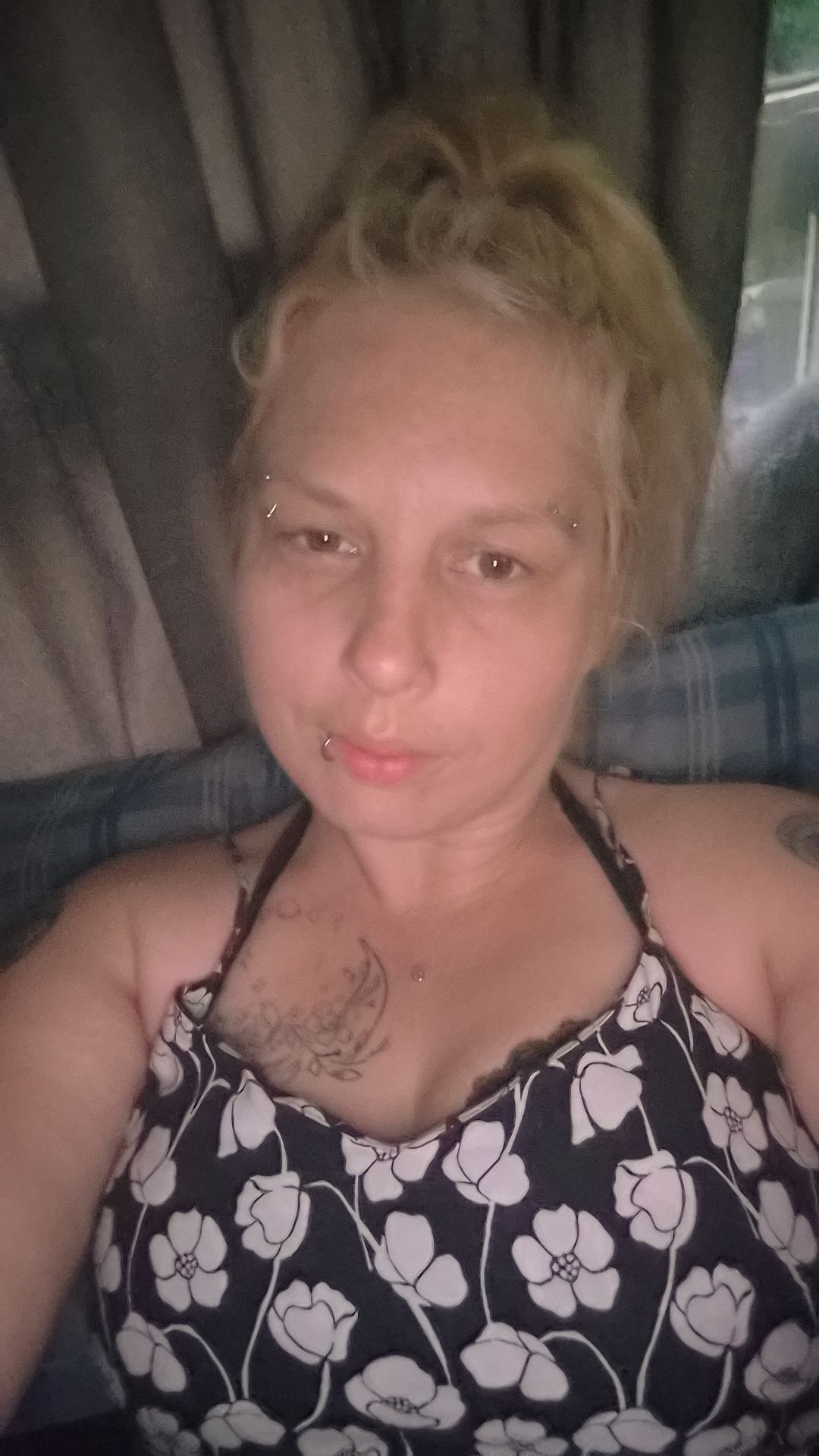 @RuthLessQueen