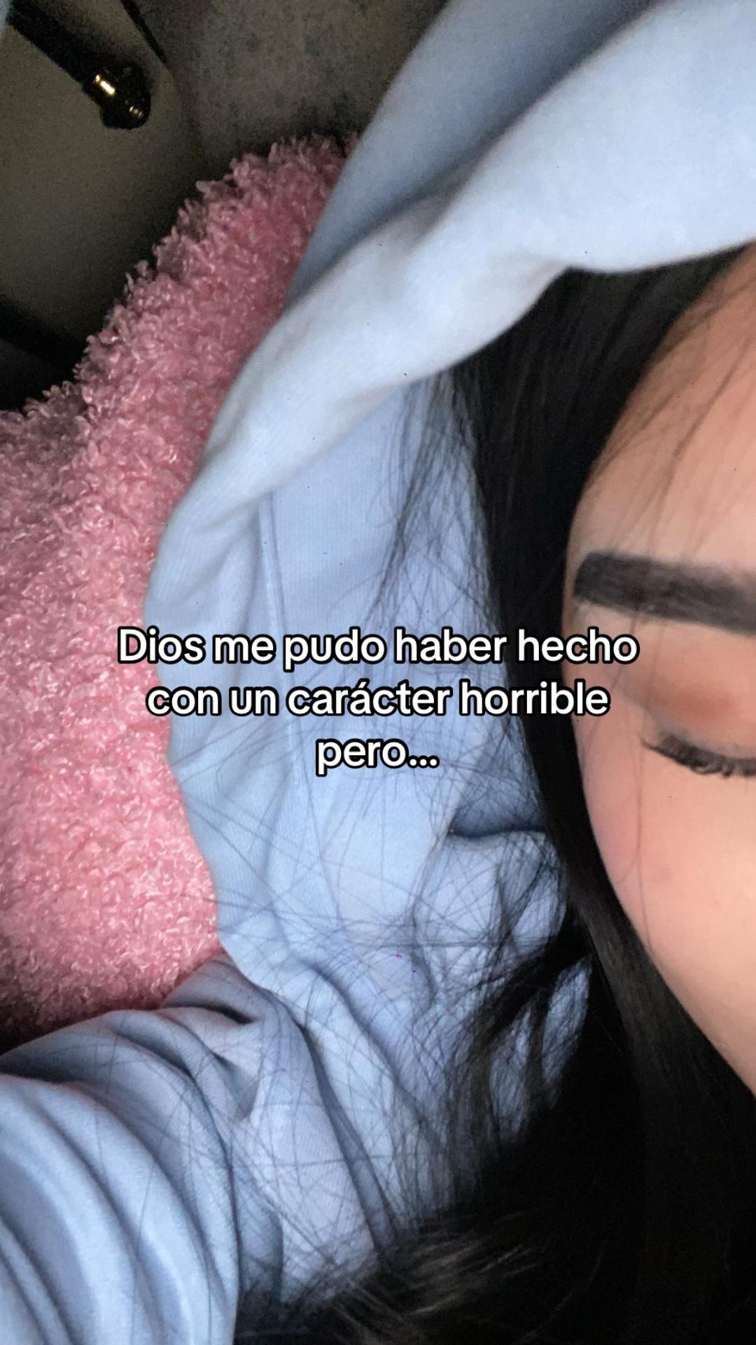 @nicoleerz