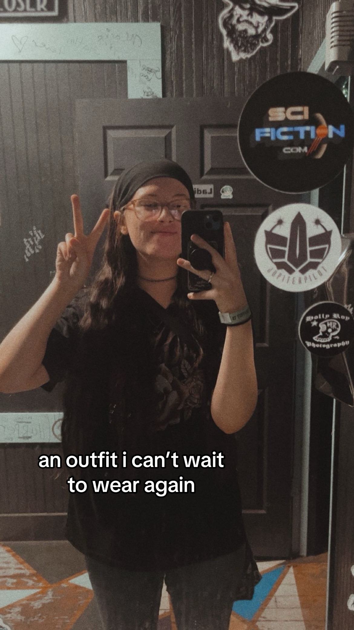 @𝔩𝔶𝔰𝔰