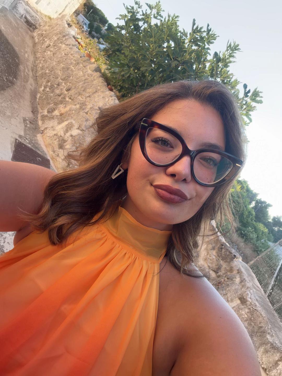 @😇