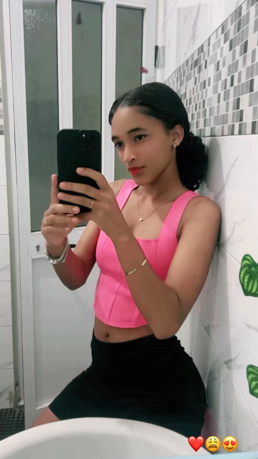 @Its me🤍 Larissa