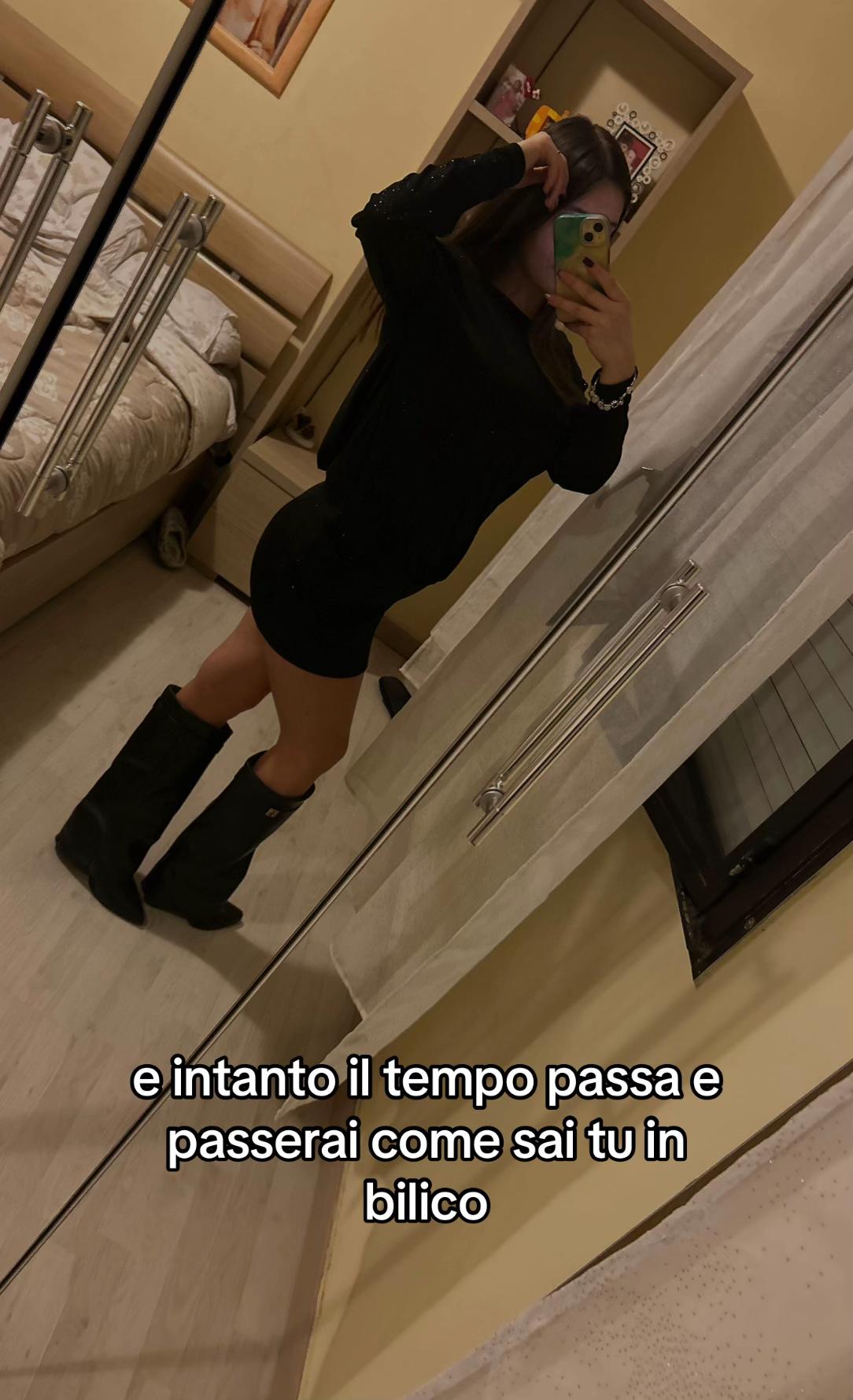 @eeee__x22