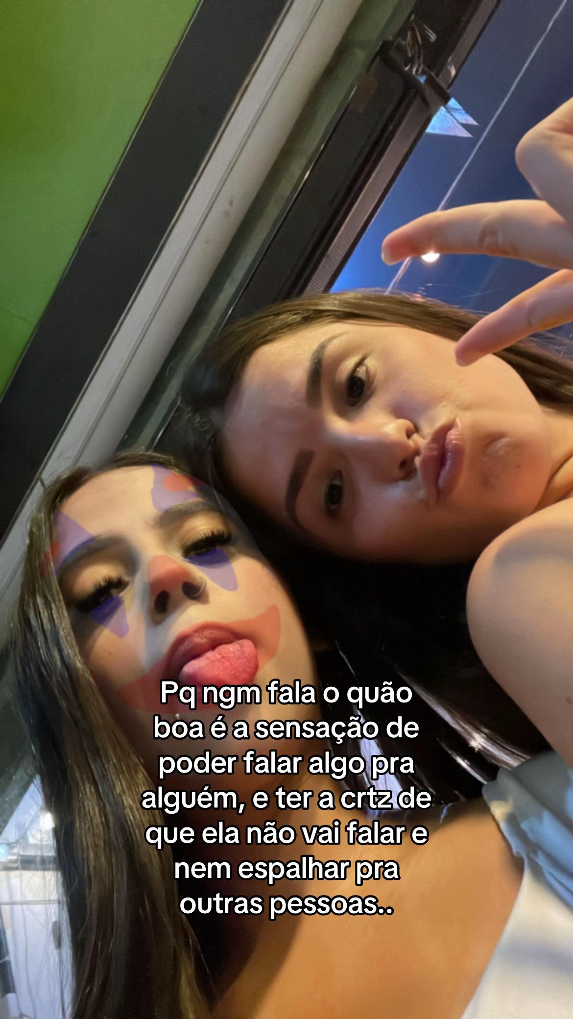 @camillecarvlho