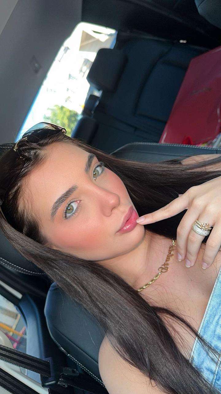 @BiaCandido