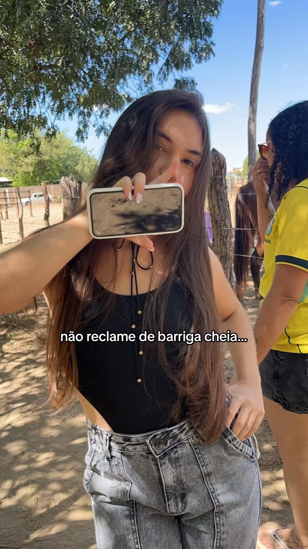 @Jade Araújo