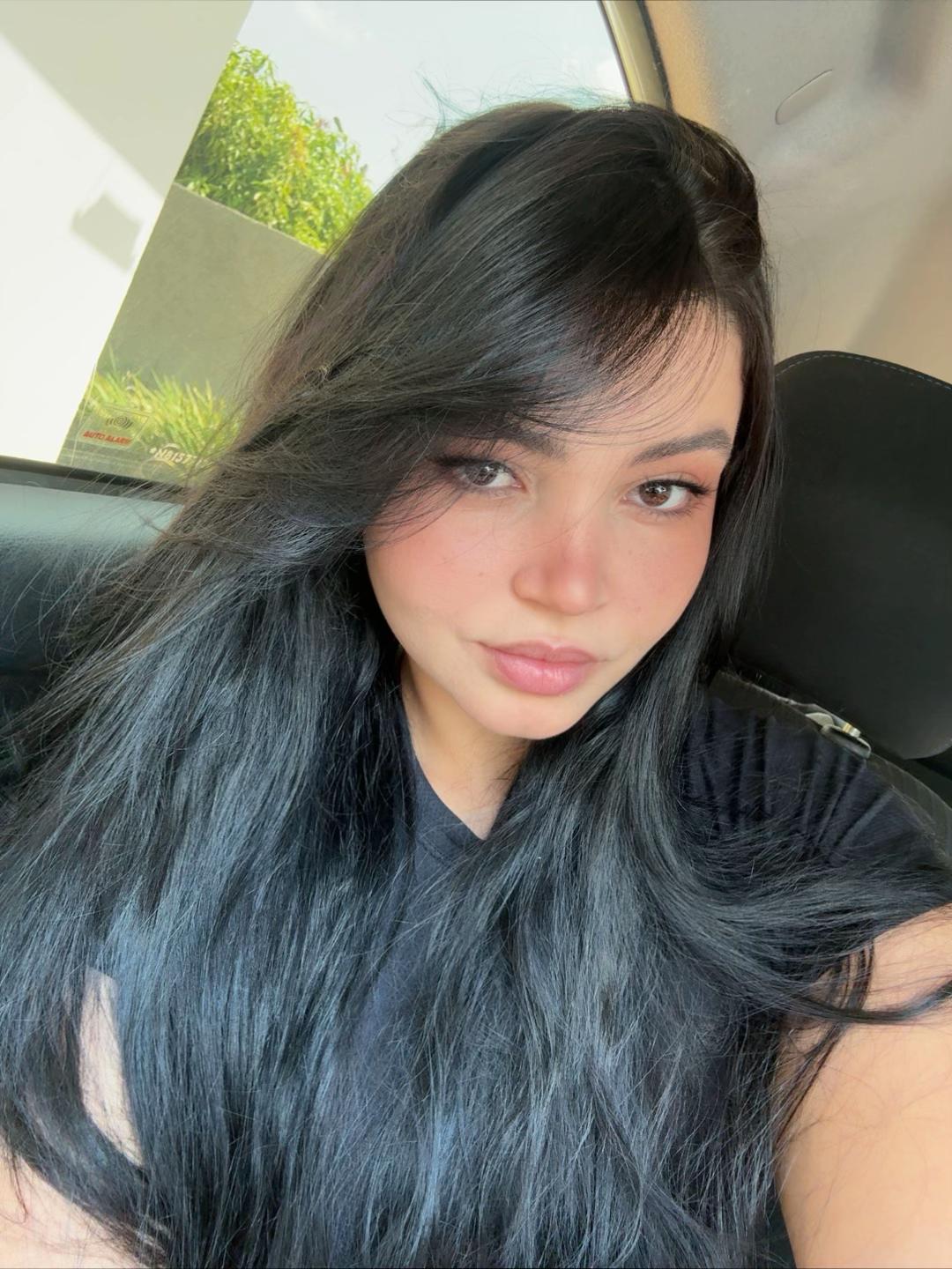 @Laryy