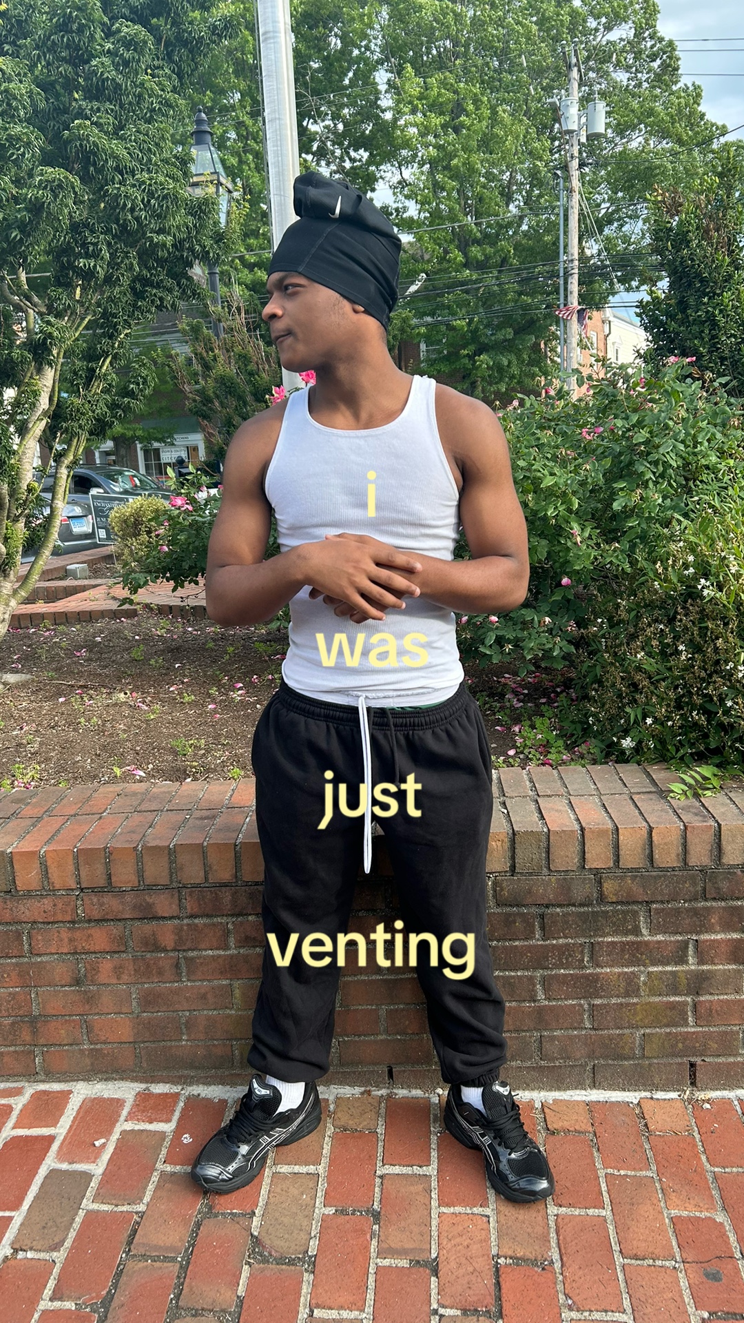 @️