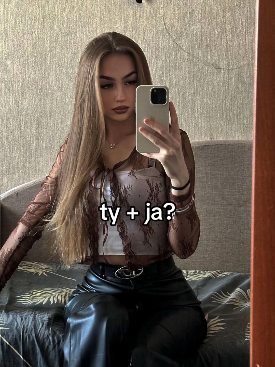 @julcia