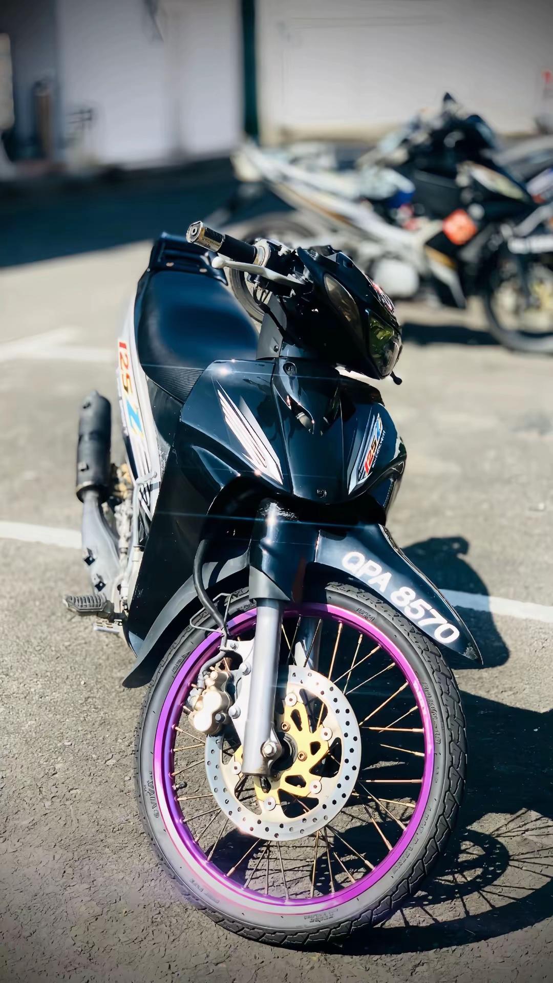 @๐ธ y ๐
o ๐ฟ