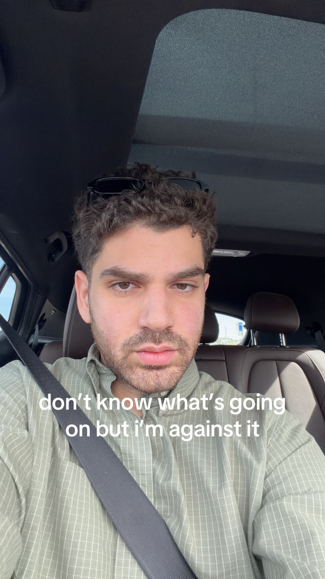 @🫦