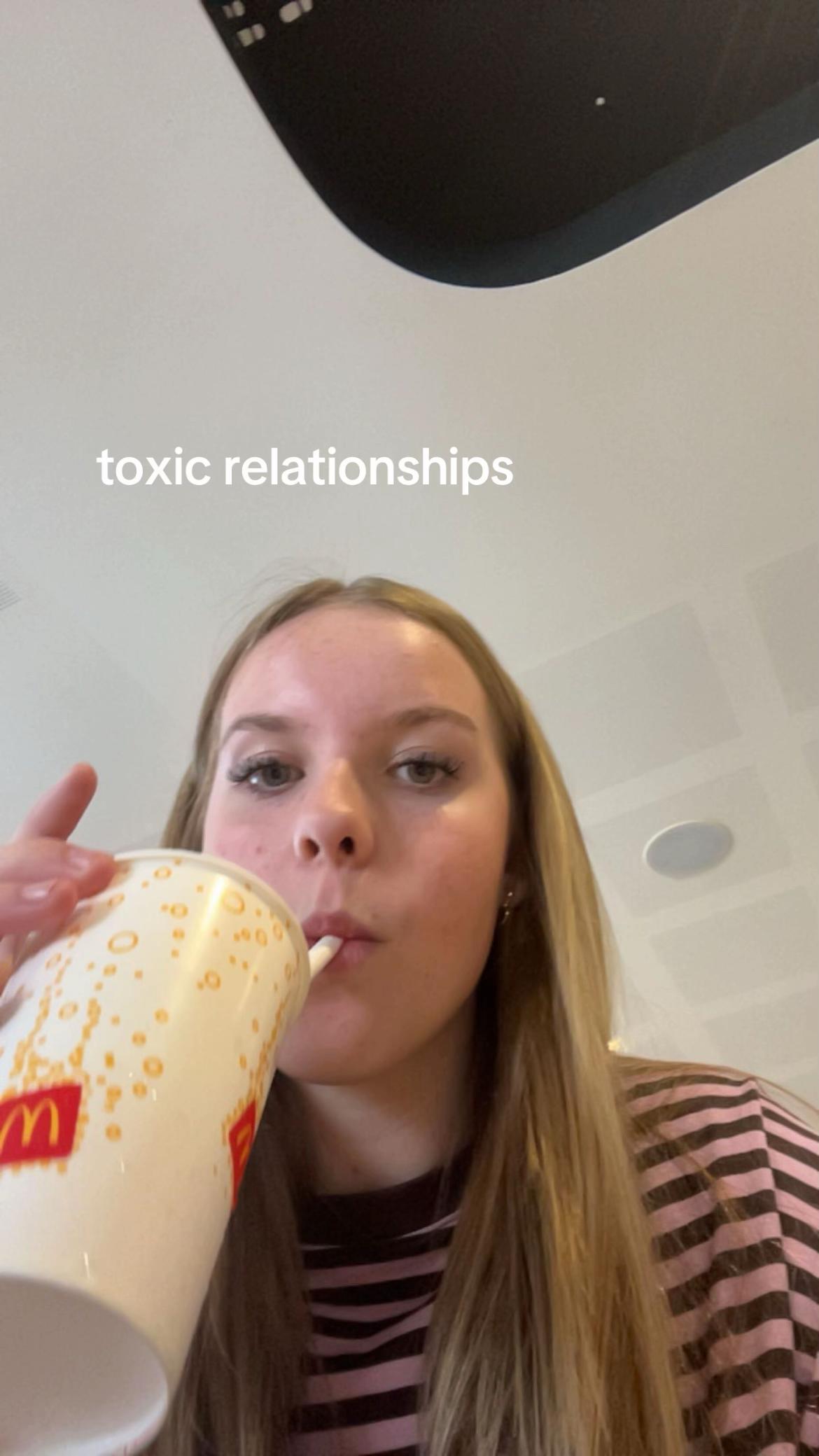 @chloe