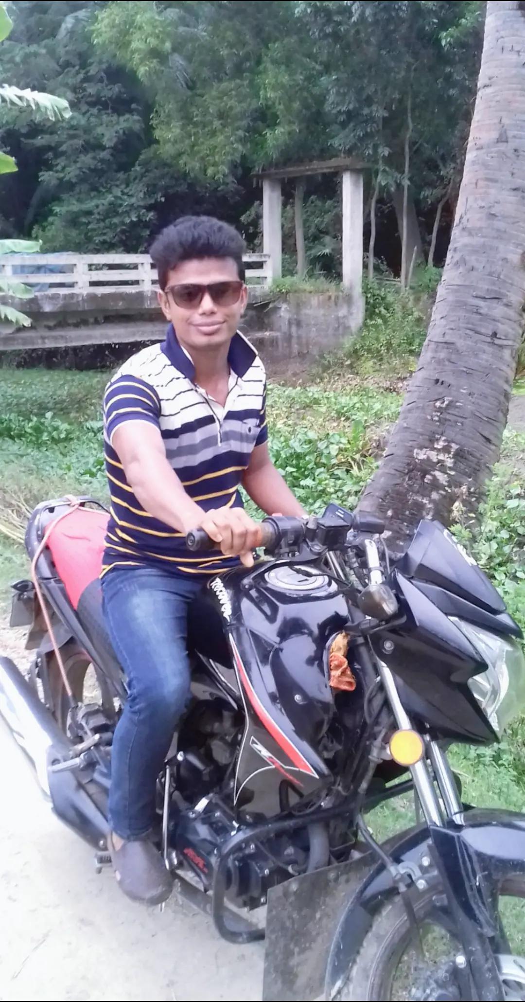 @Aabirএকা পথের পথিক আমি 🇧🇩A👍