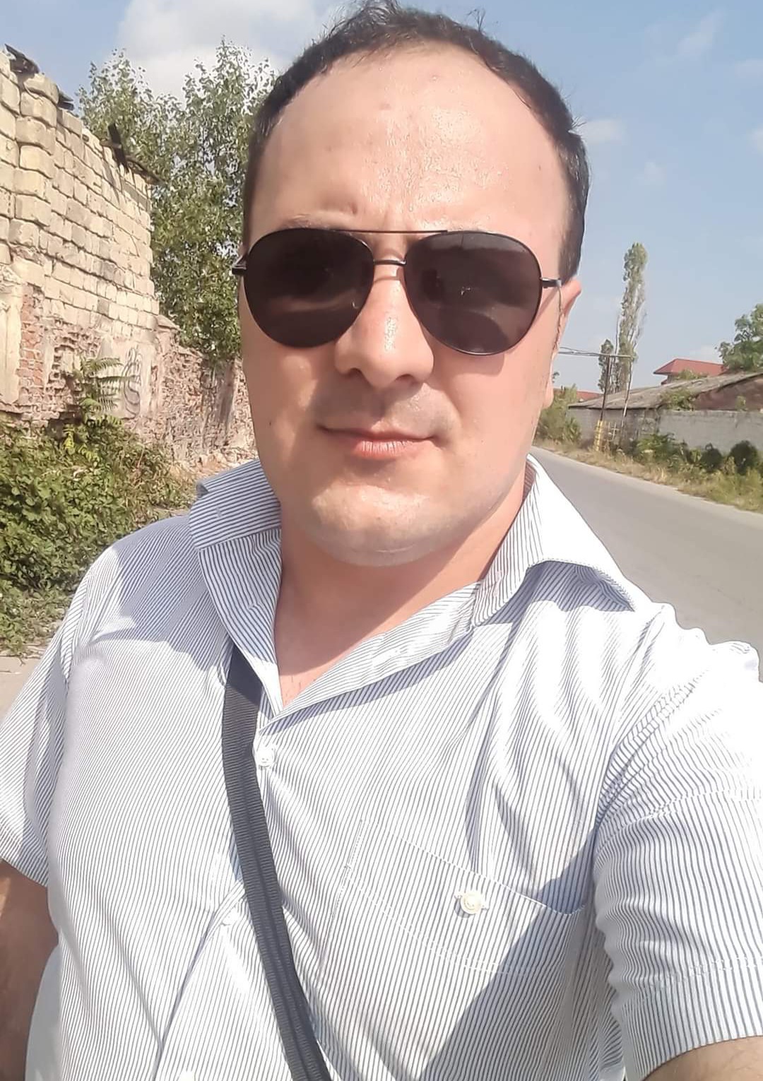 @Müşfiq Qərib