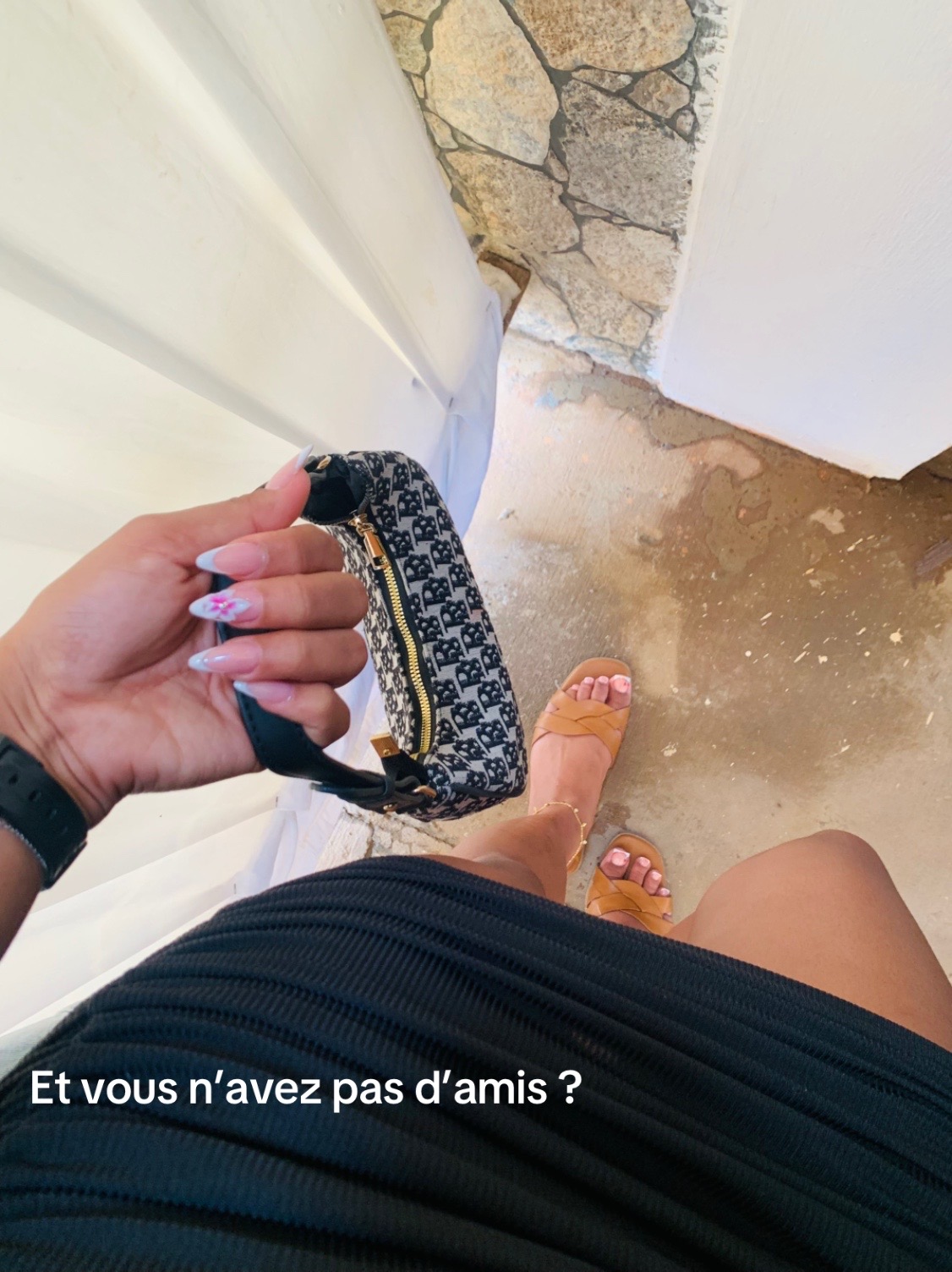 @Maï.