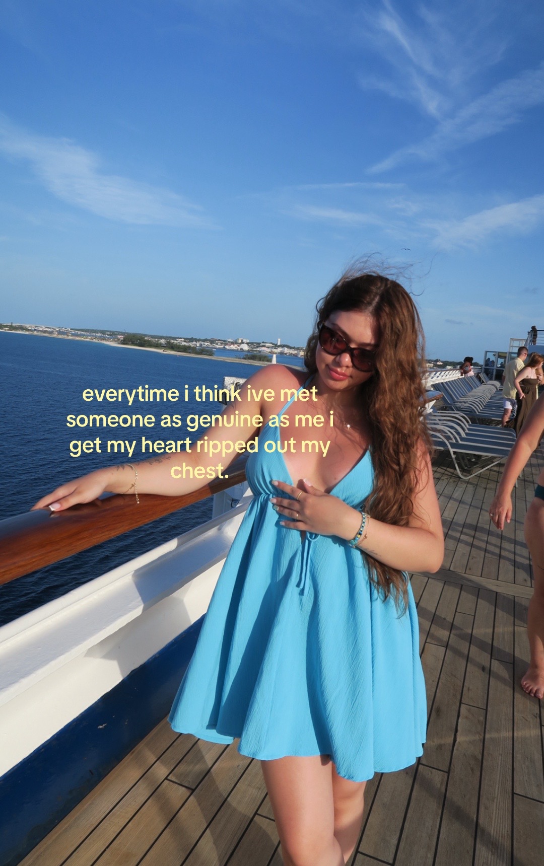 @latinamamifeels