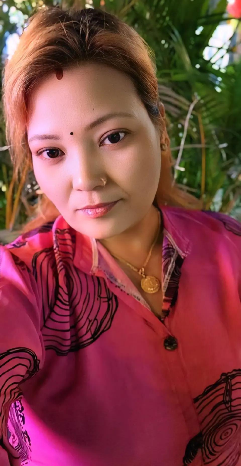 @💞Santi💞 Thapa 💞Rai💞