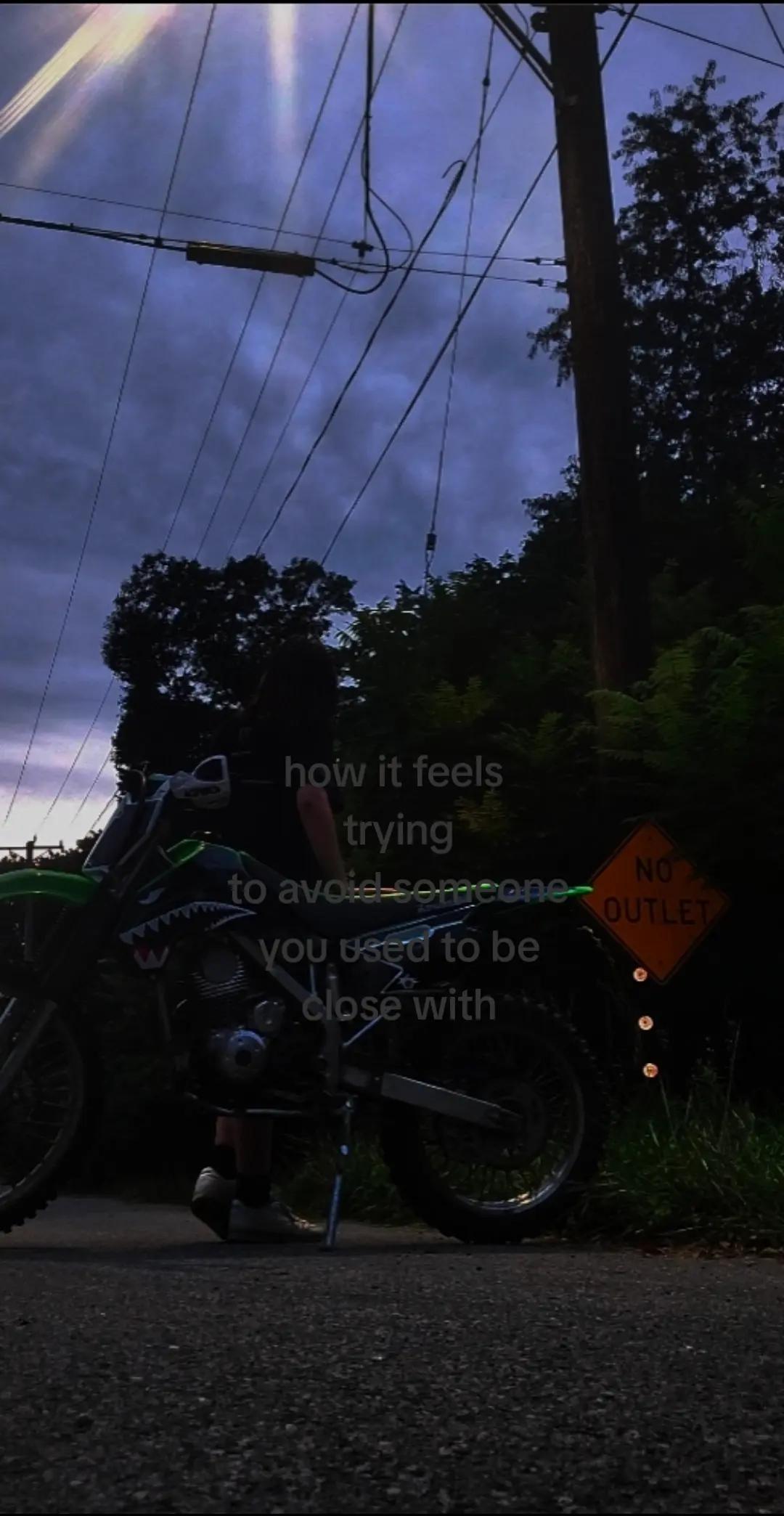 @𝒃𝒓𝒐𝒐𝒌𝒊𝒆