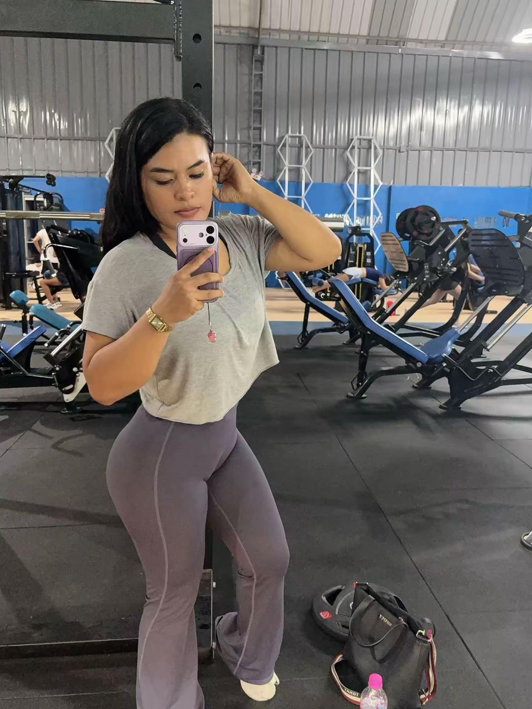 @melanieurbina