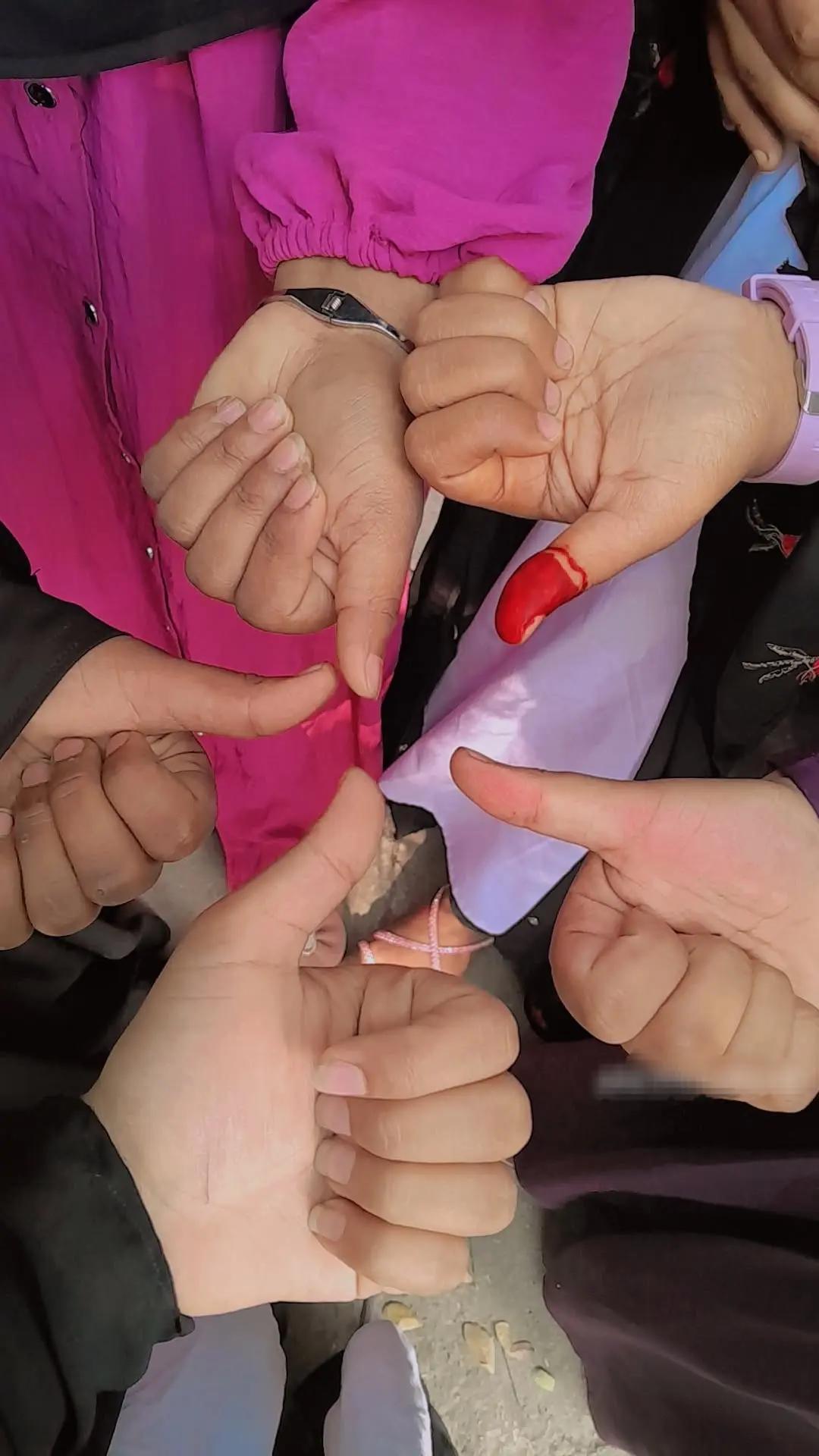 @🌷𝐒𝐀𝐇𝐈𝐍𝐀🌷