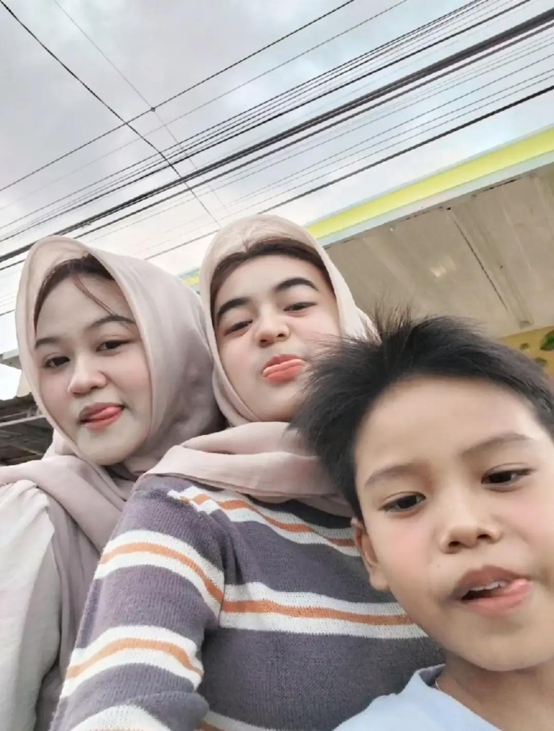 @𝙘𝙞𝙘𝙞𝙤𝙮𝙚_