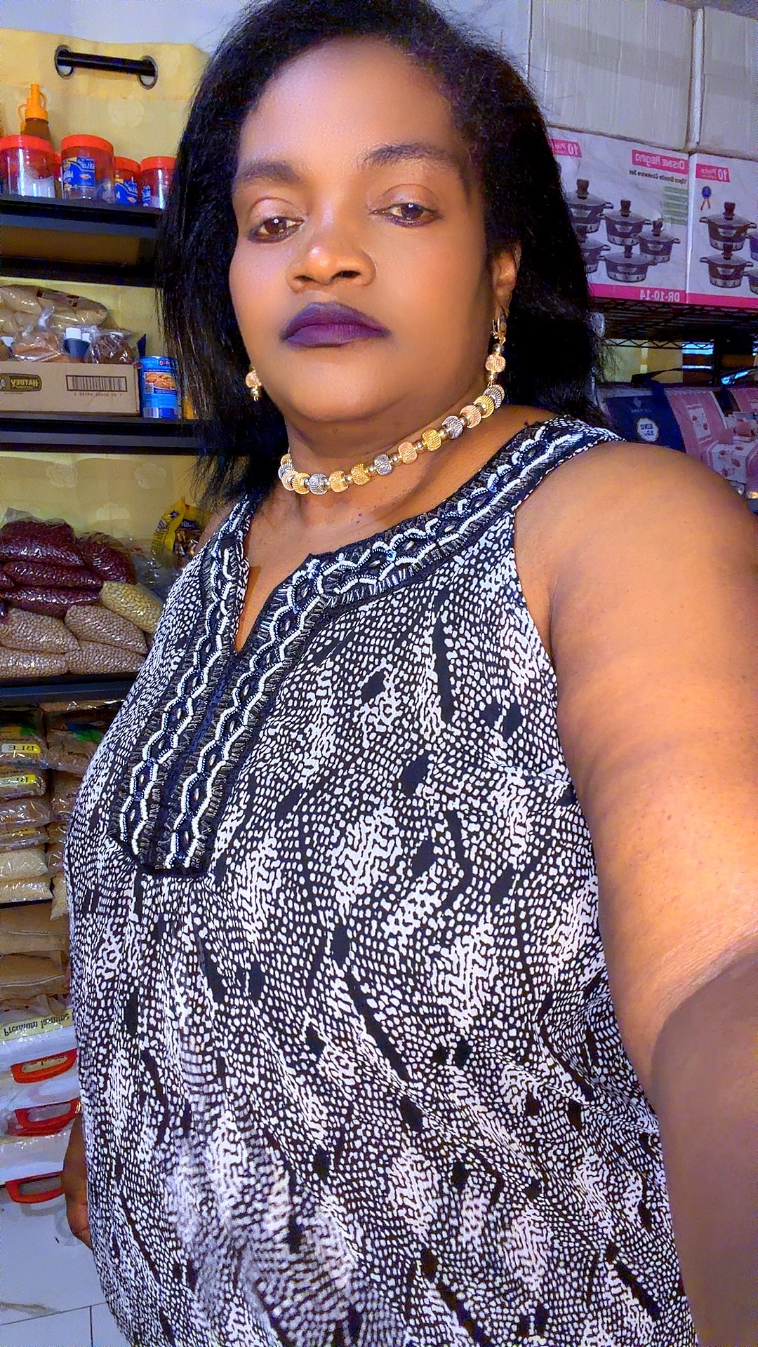 @glorias._boutique