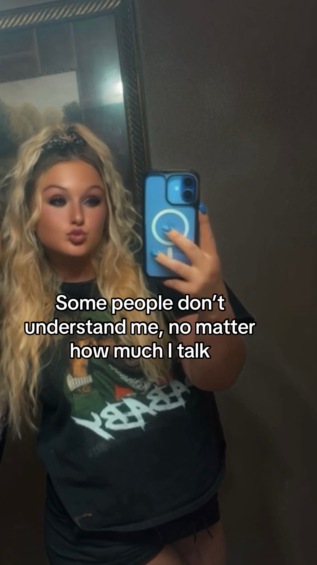 @Anna🖤😈