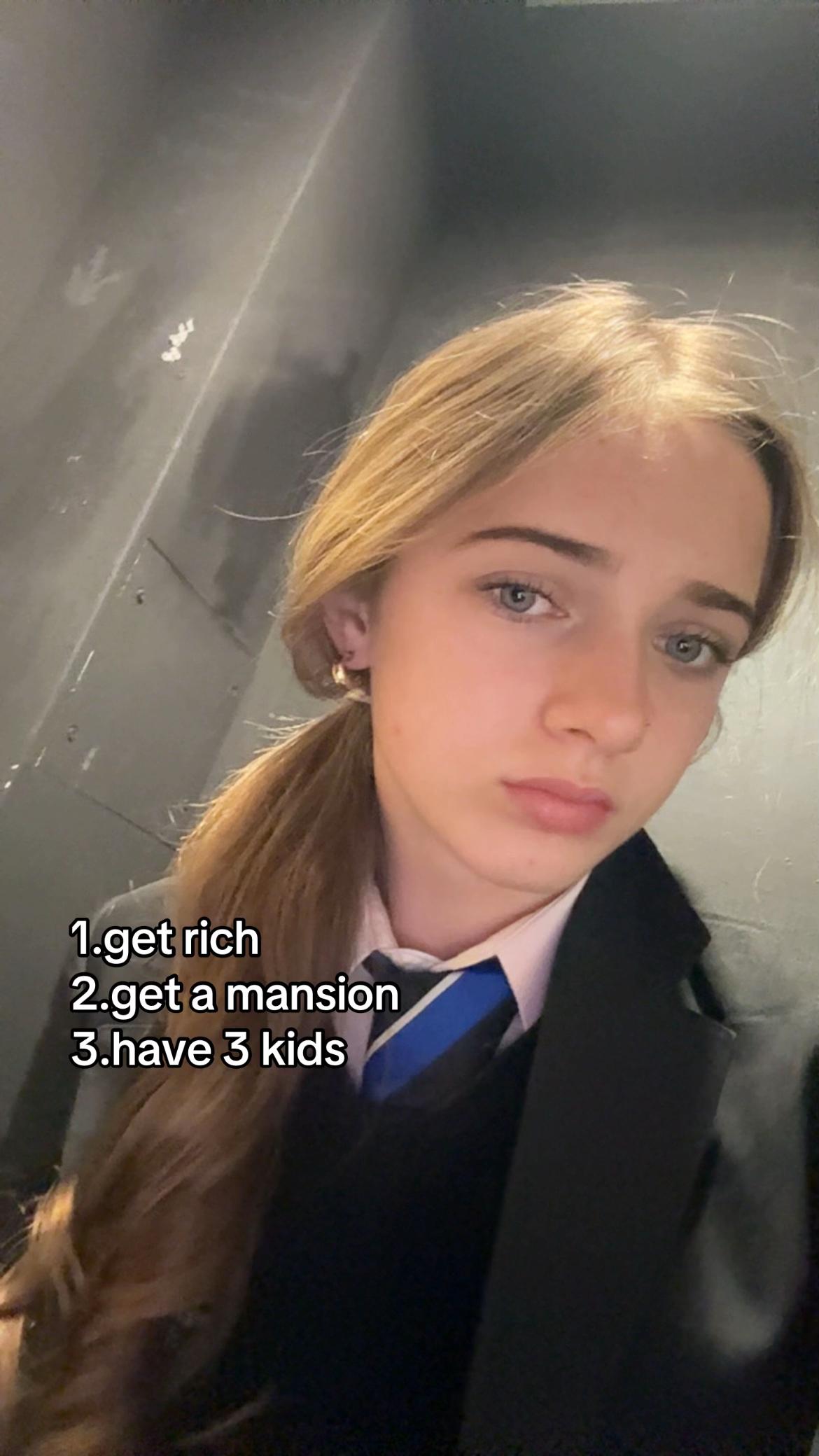 @lilah👩🏻&zwj;🎤
