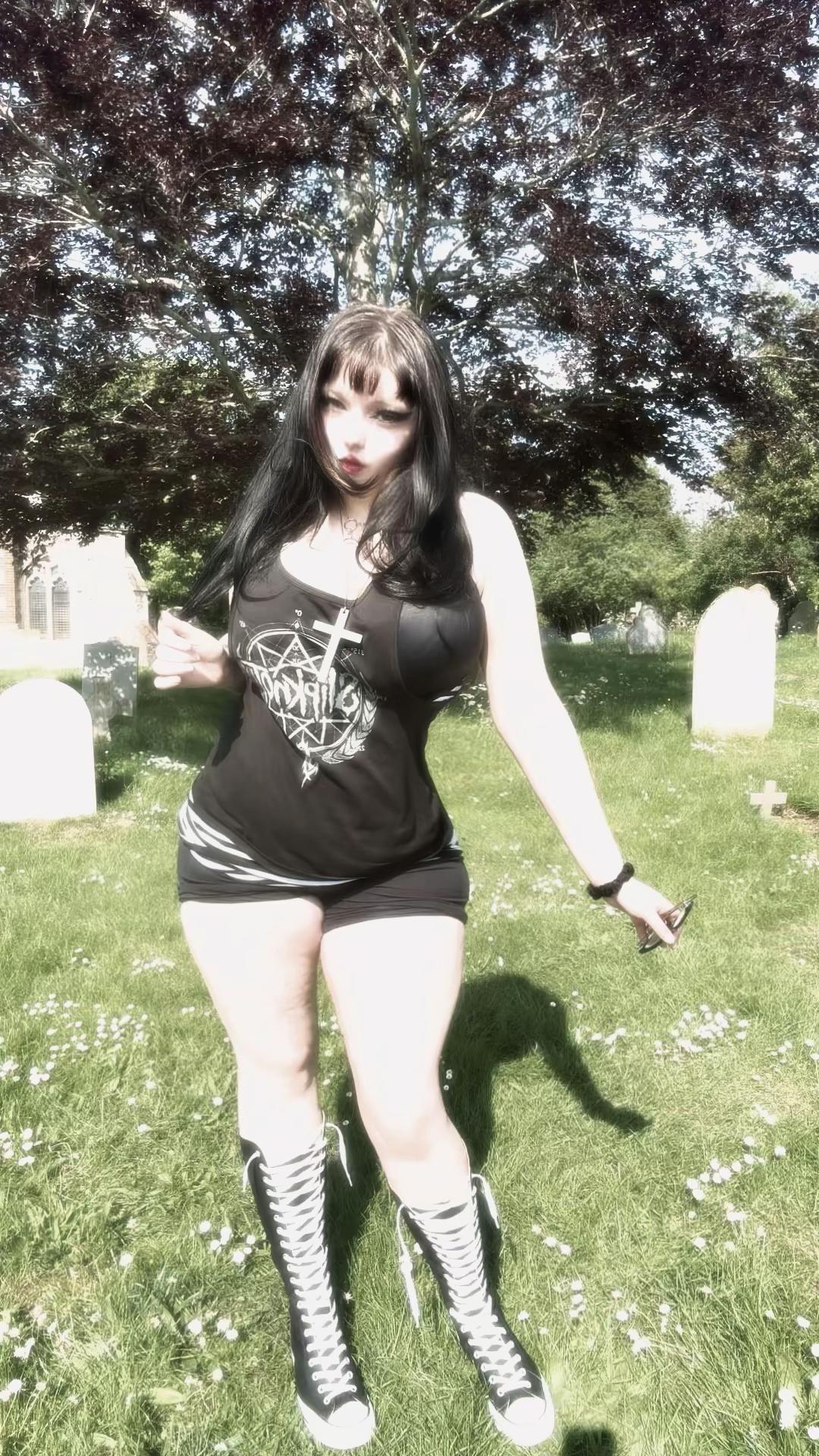 @sad doll