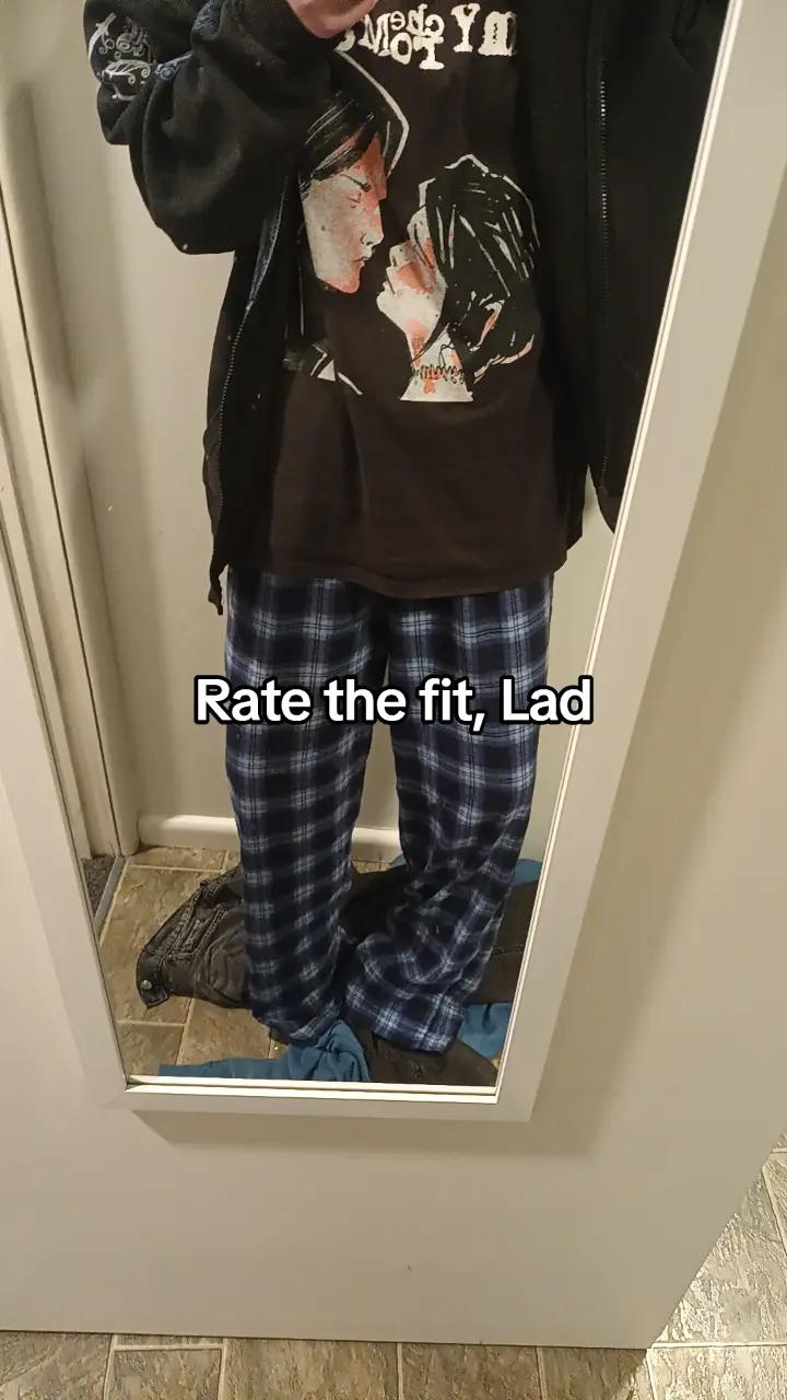 @𝐀𝐚я&Oslash;𝐍 💙🦔/⚠️👁/🦊🚗/🌍🍝
