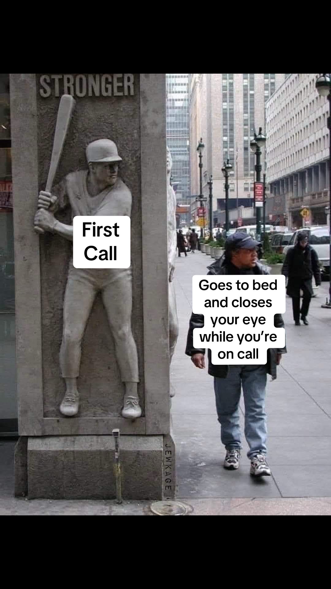 @MortuaryMillennialMom