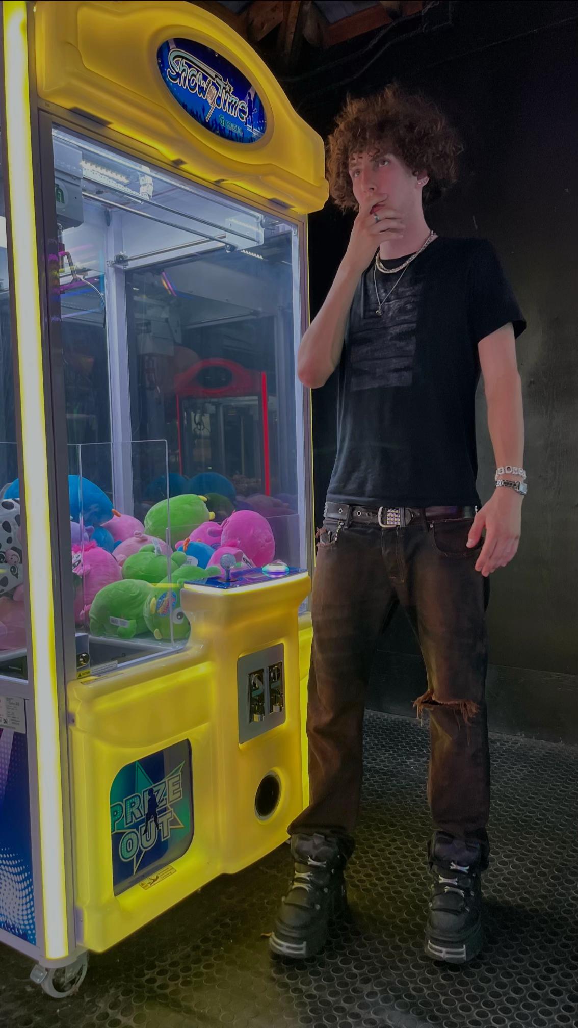 @g0awaycaleb
