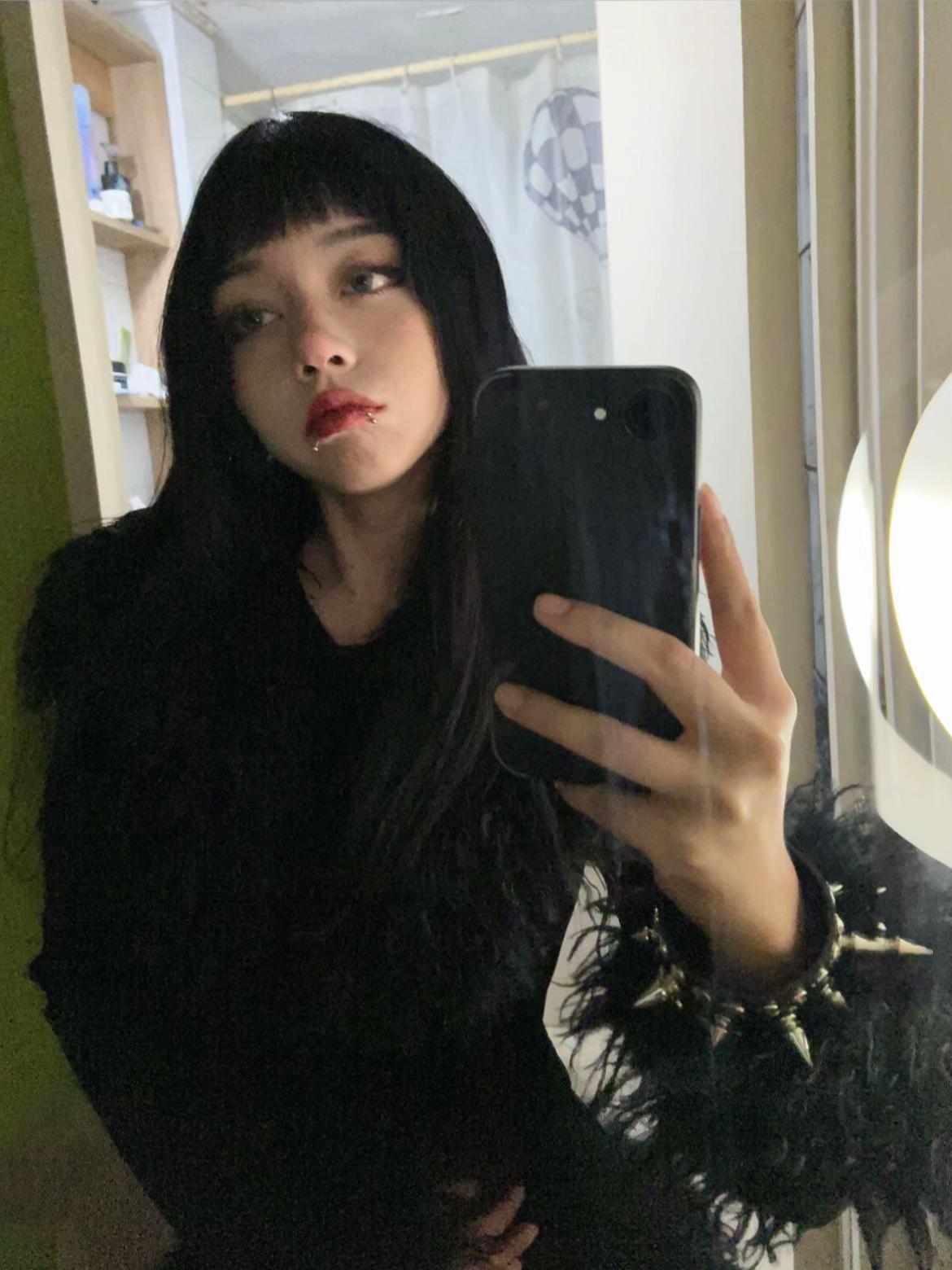 @Jazlyn (。・ω・。)