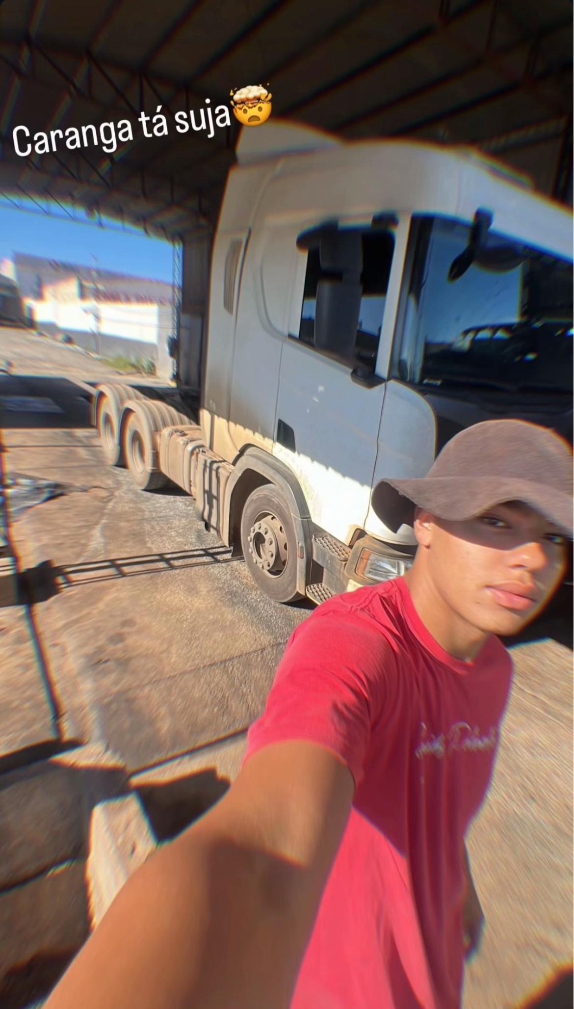 @✪ ESTILO_JOVEM_015 ✪