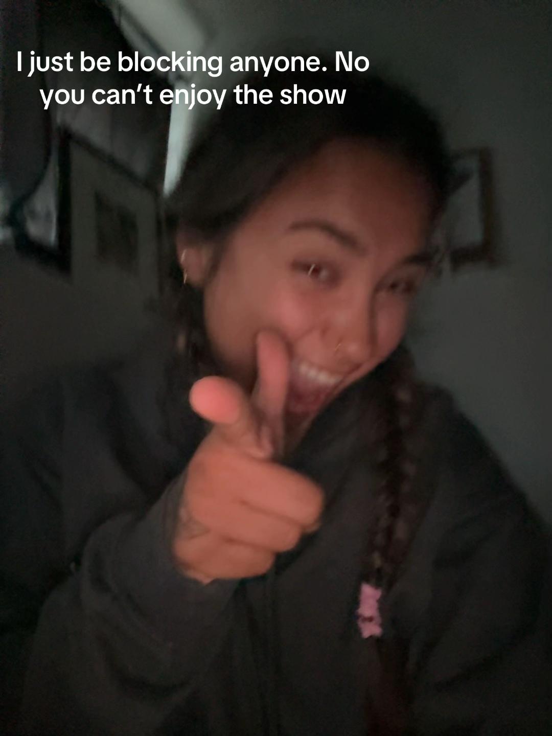 @T
