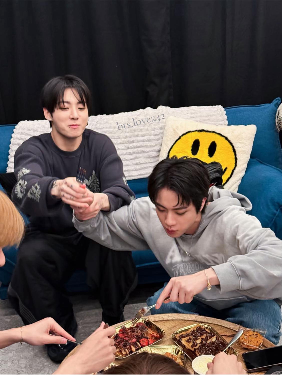 @Bts.love242๐
