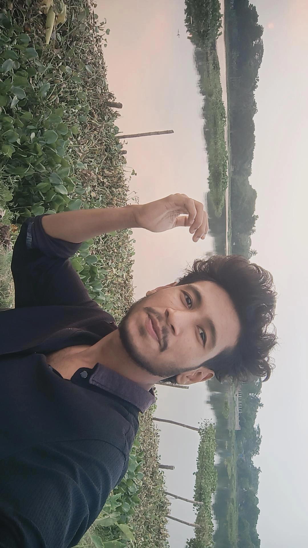 @its_𝙰𝚅𝙸𝙲𝙷𝙰𝙷𝙰𝚁 (आद)👑