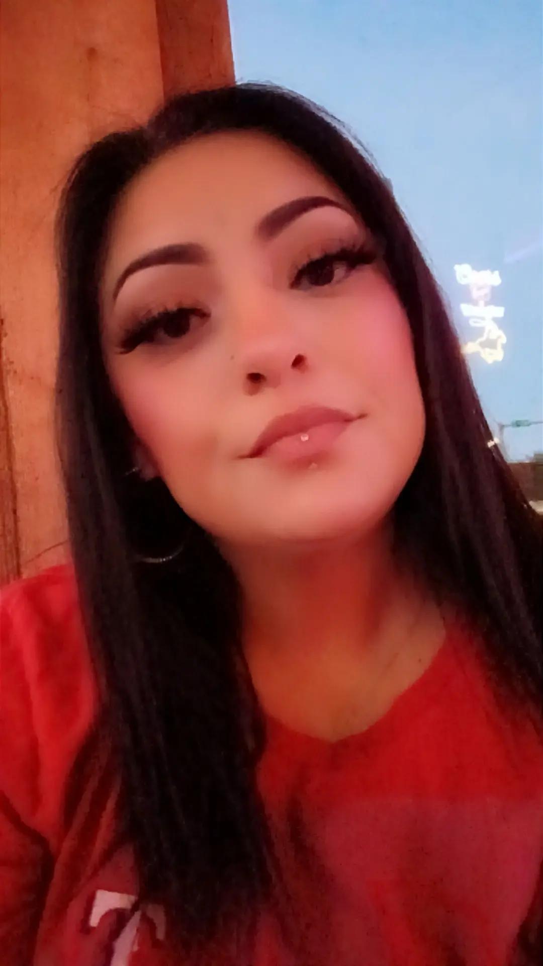 @Dee 💋💋💋💋