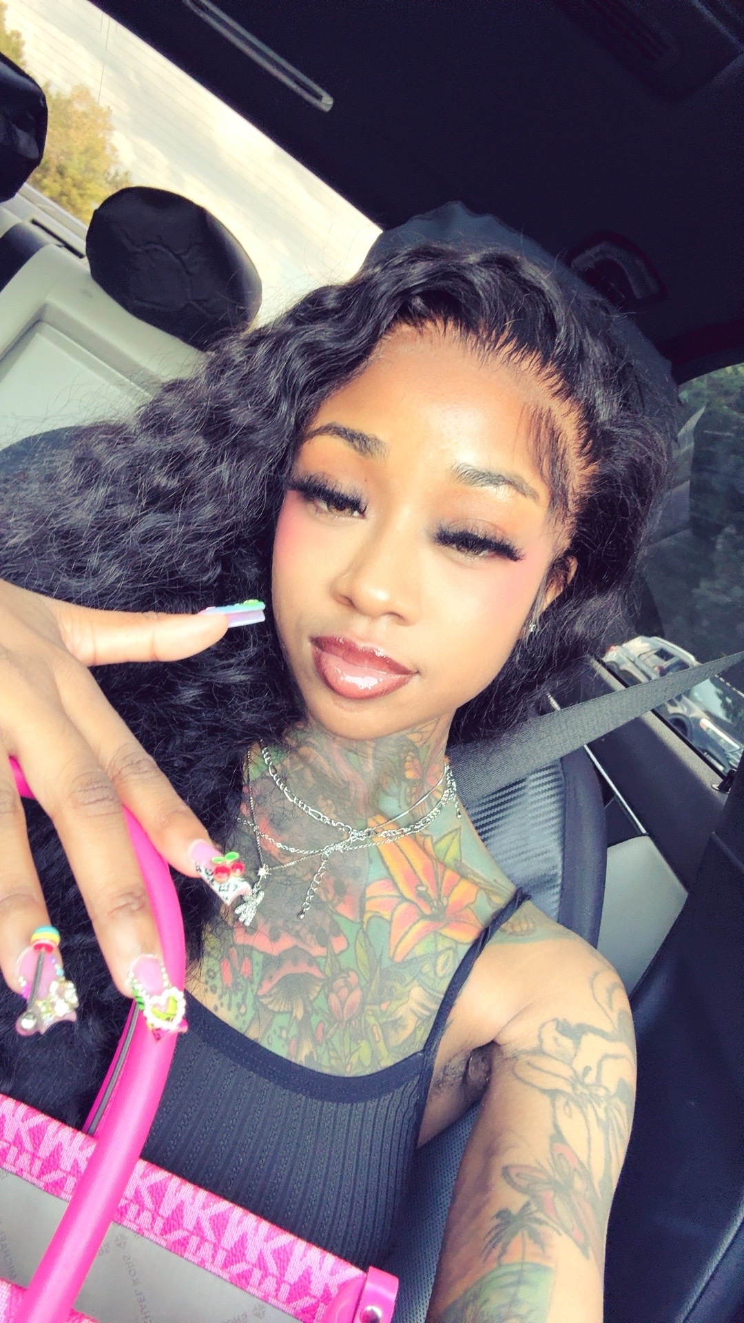 @MzHeadTurna