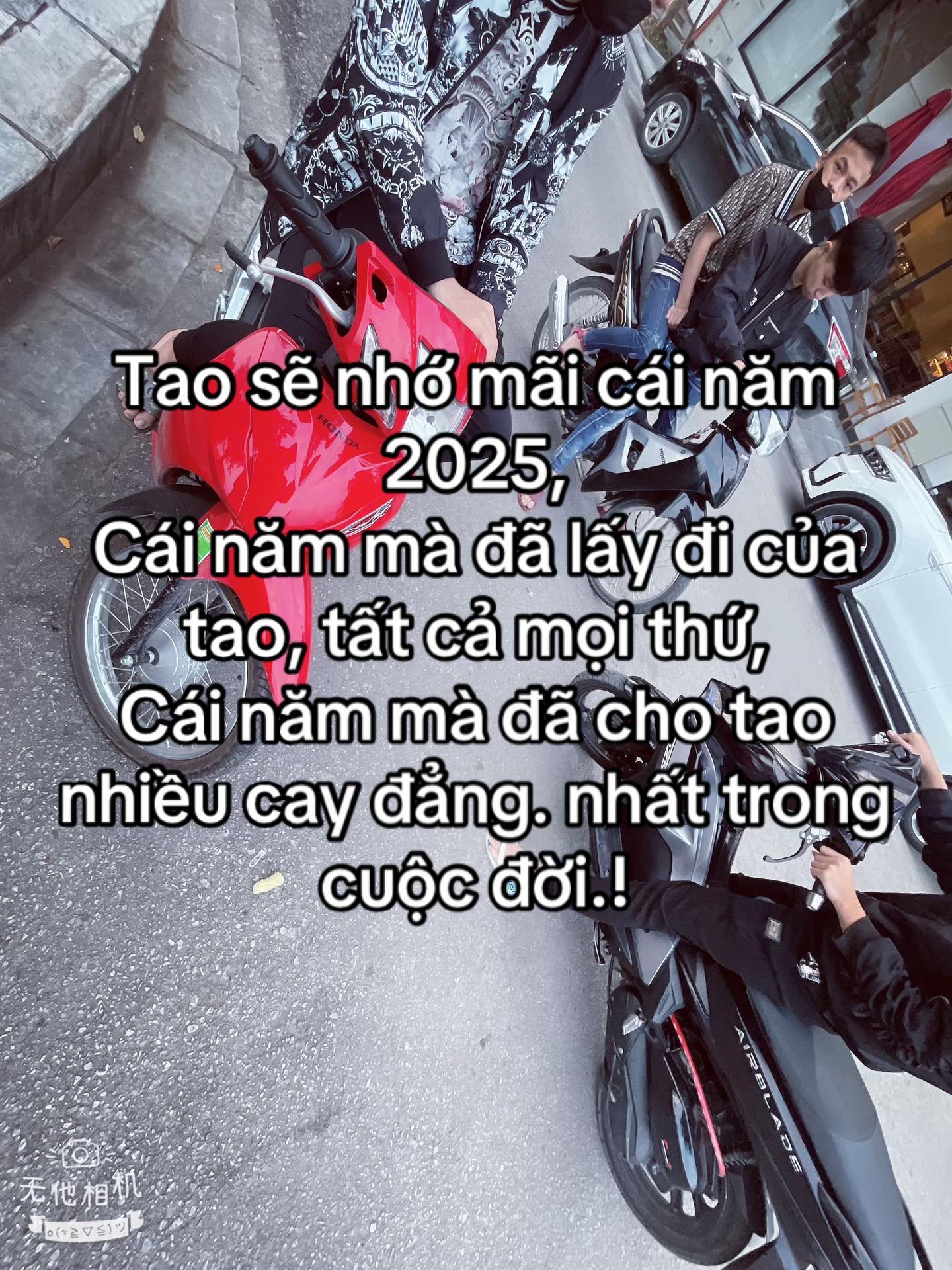 @-_-