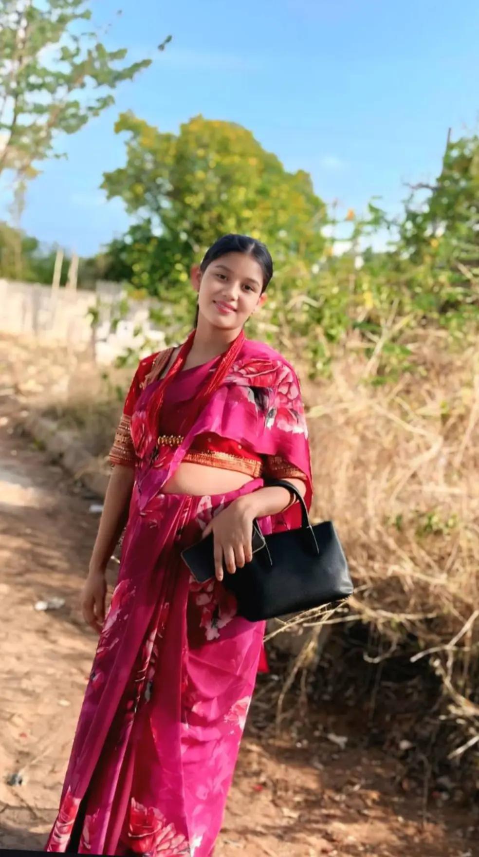 @karishma Shahi🕊️