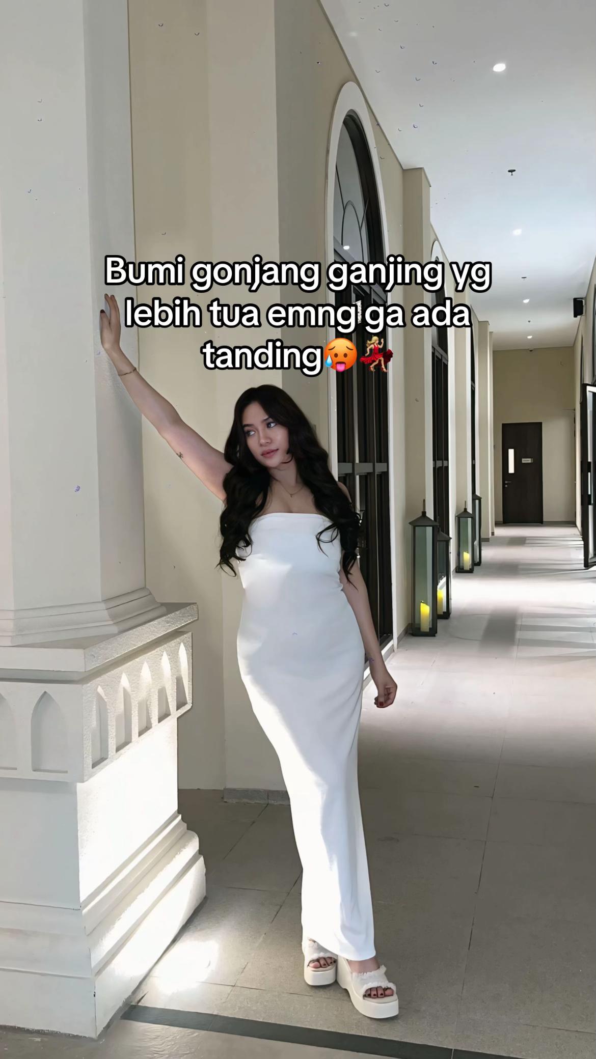 @𝐬.