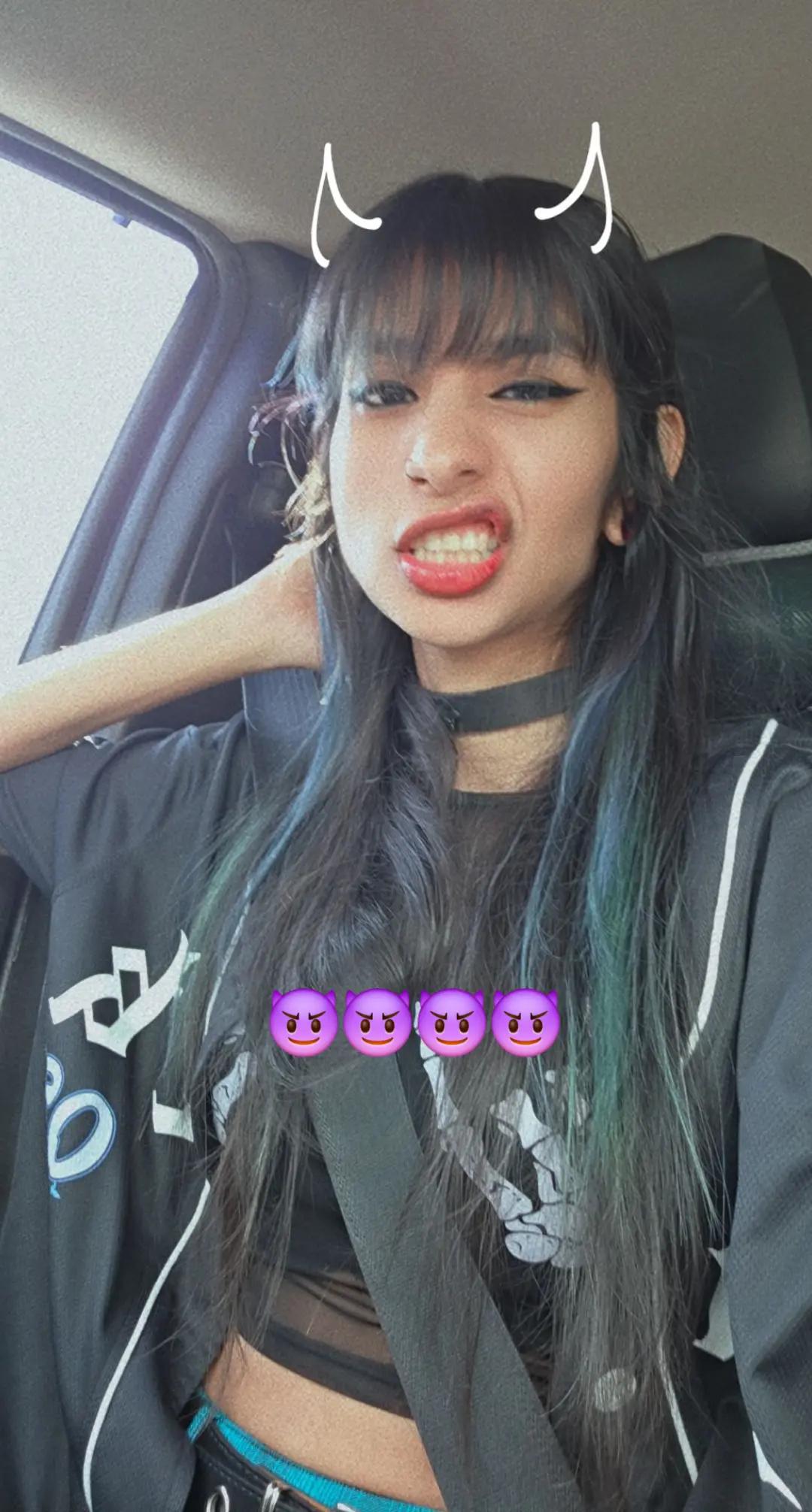 @//_^ Emo Doll //_^