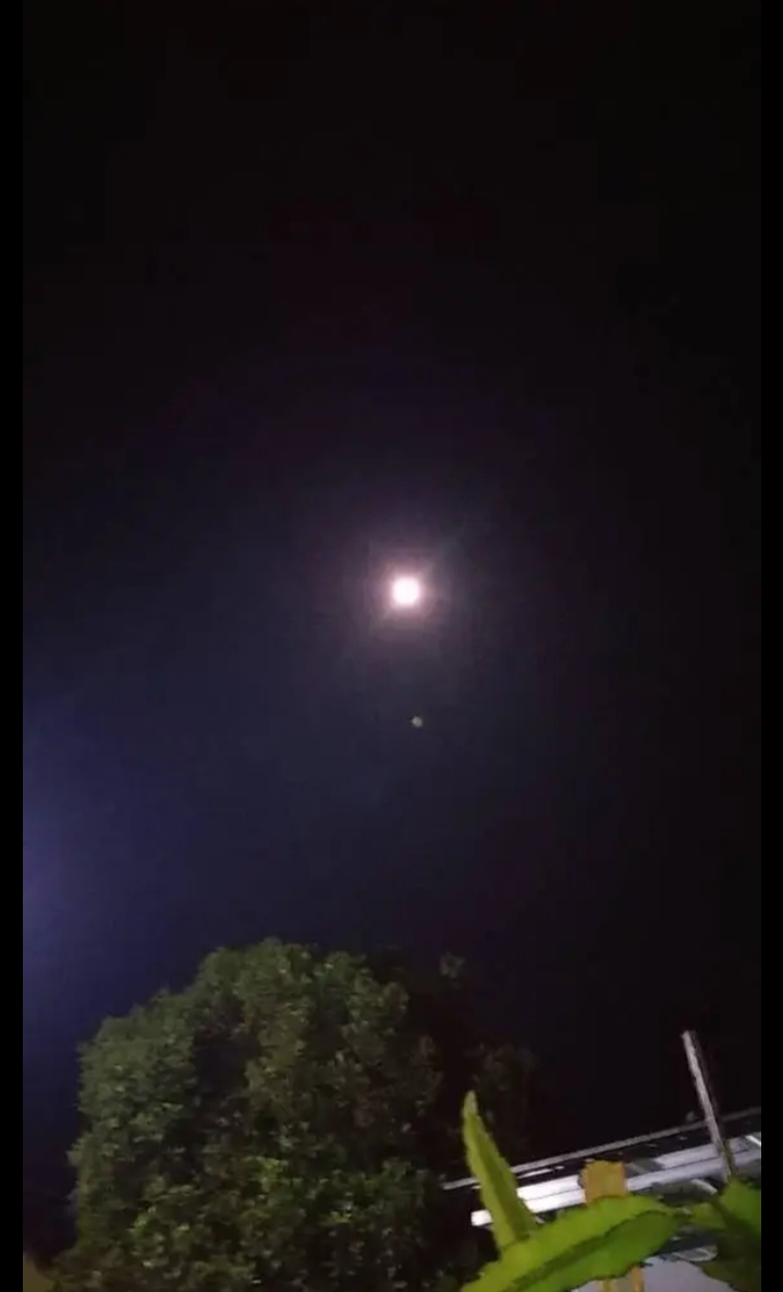 @4PR1LI4